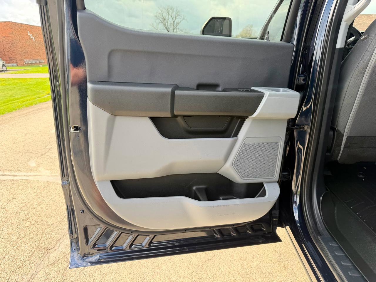 Used 2023 Ford F250 XL w/ XL Chrome Package image 30