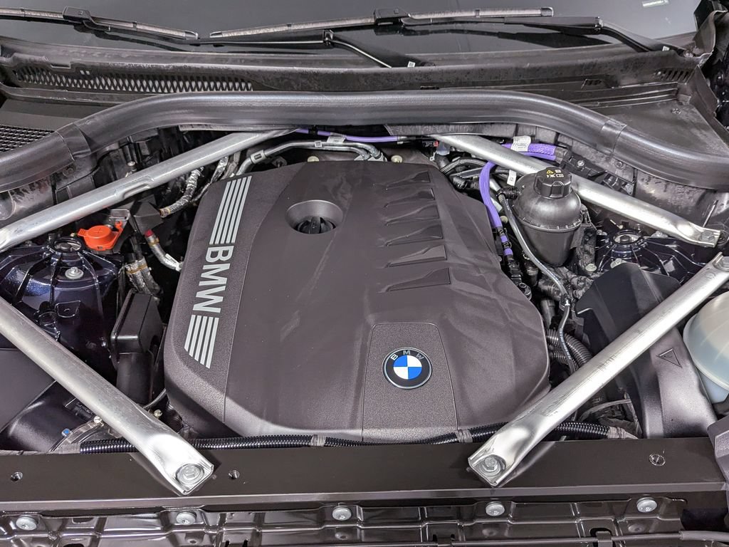 Used 2026 BMW X5 xDrive40i w/ M Sport Package AWD/4WD image 45