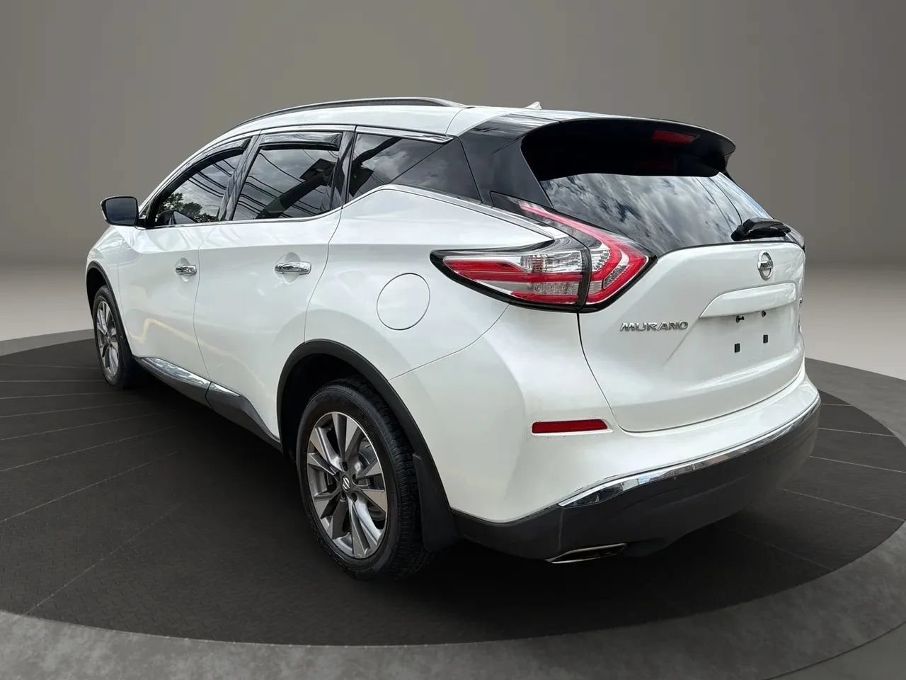 Used 2016 Nissan Murano SV AWD/4WD image 7