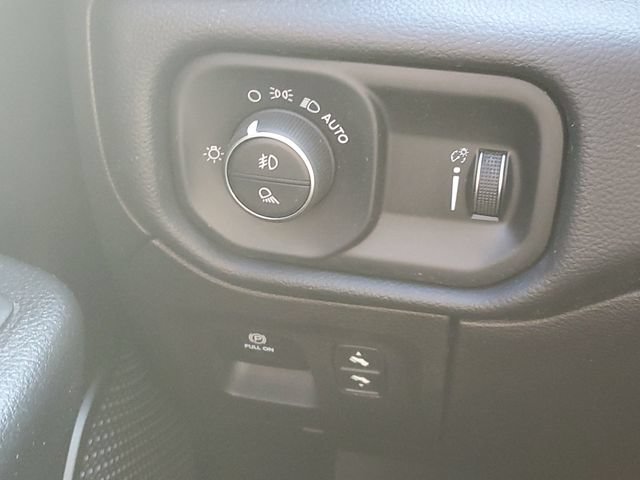 Used 2020 RAM 1500 Big Horn AWD/4WD image 18