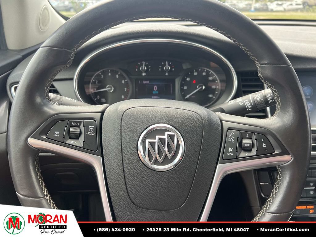 Used 2021 Buick Encore Preferred AWD/4WD image 18