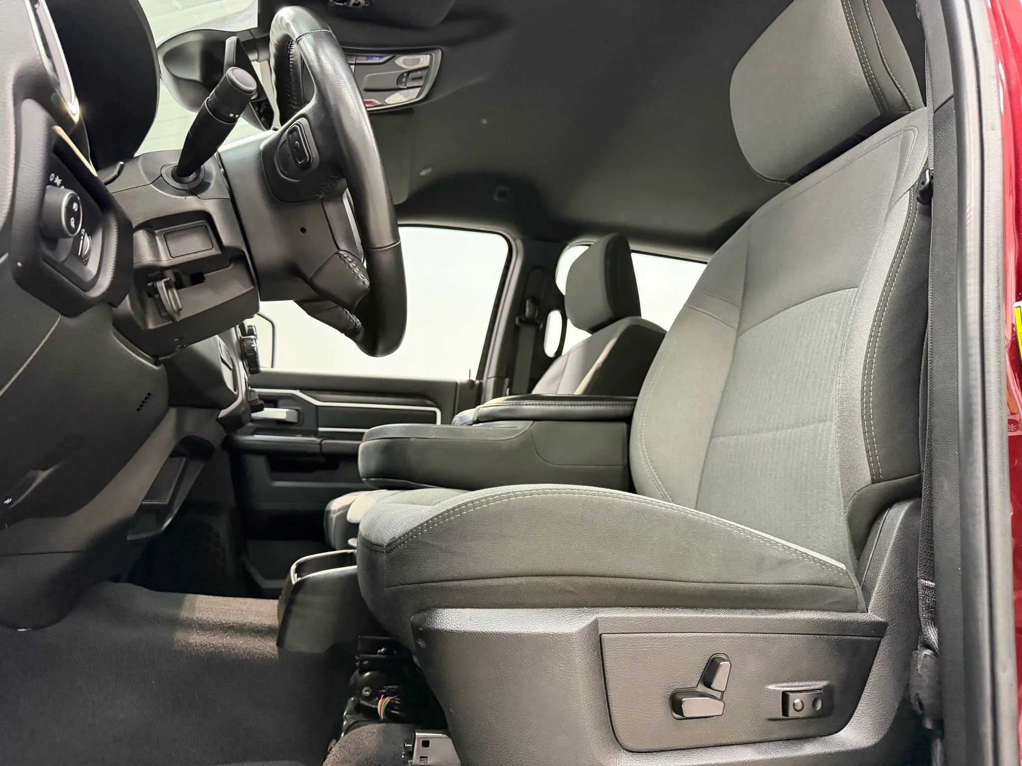 Used 2024 RAM 2500 Big Horn image 15