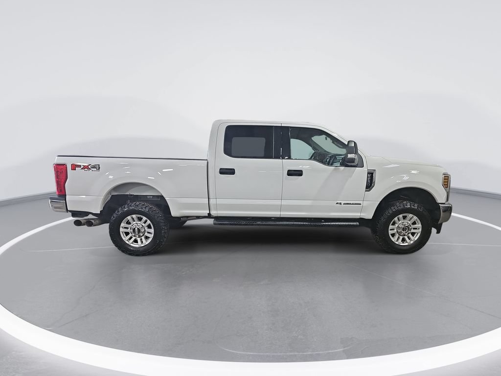 Used 2018 Ford F250 XLT w/ XLT Value Package AWD/4WD image 2