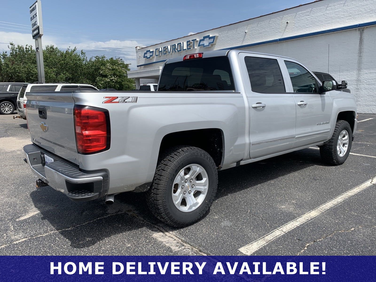 Used 2018 Chevrolet Silverado 1500 LT w/ All Star Edition image 21