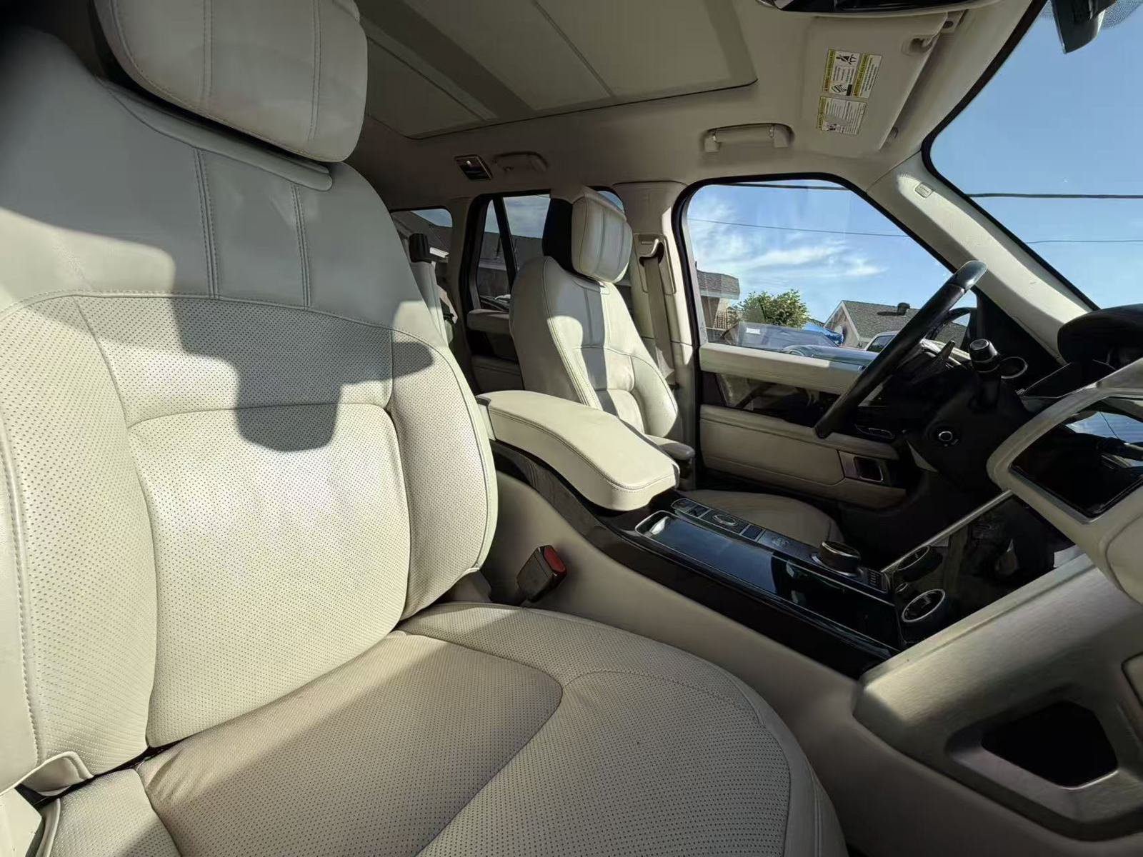 Used 2019 Land Rover Range Rover HSE AWD/4WD image 10