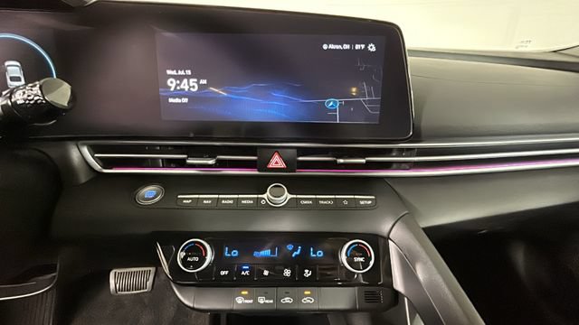 Certified 2024 Hyundai Elantra SEL FWD image 23