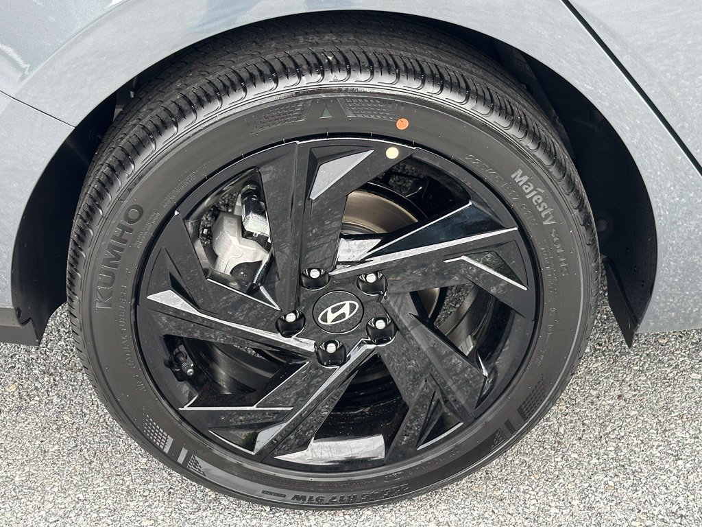 New 2026 Hyundai Elantra SEL Sport FWD image 9