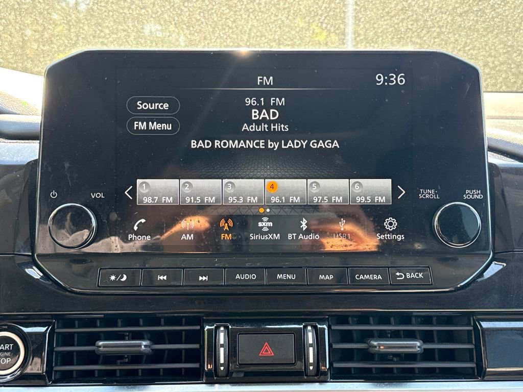 Used 2022 Nissan Pathfinder SL w/ SL Premium Package image 24