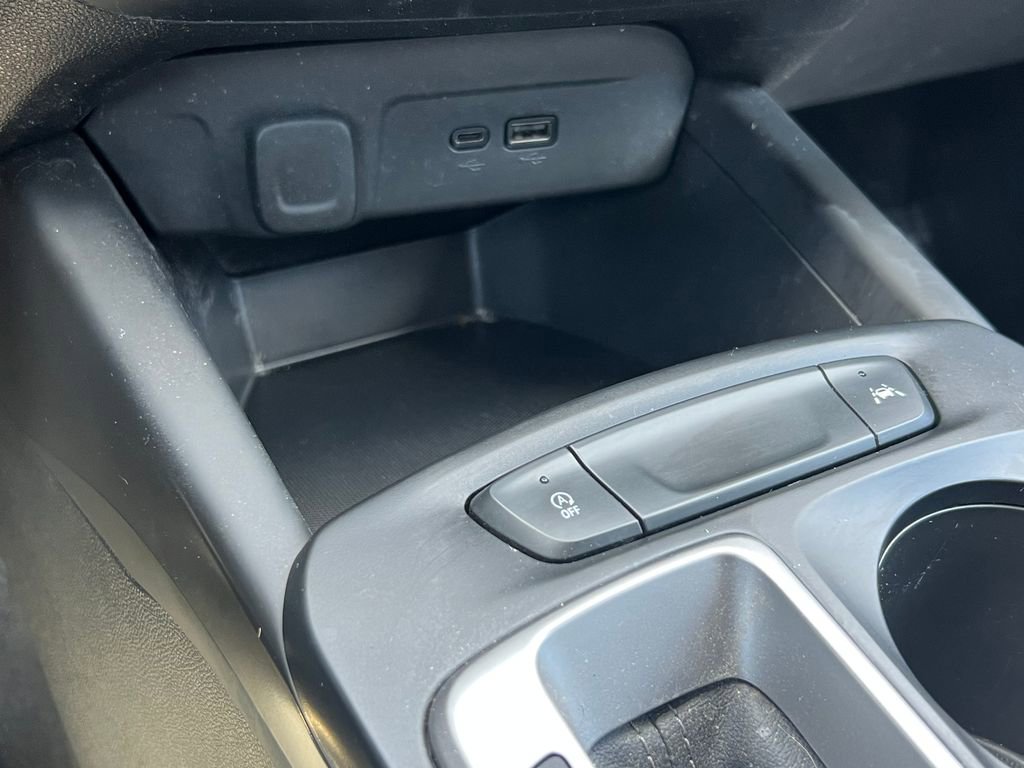Used 2025 Chevrolet Trax LS w/ LS Convenience Package FWD image 27