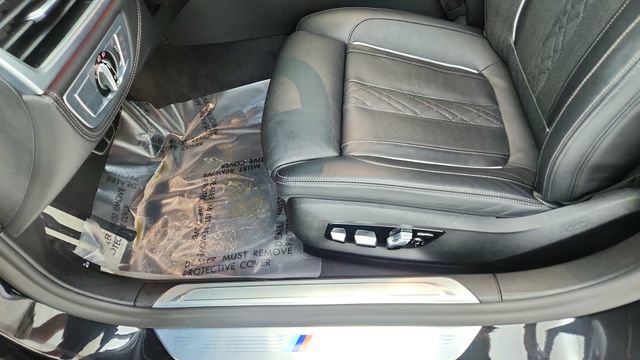 Used 2022 BMW 750i xDrive w/ Executive Package AWD/4WD image 33