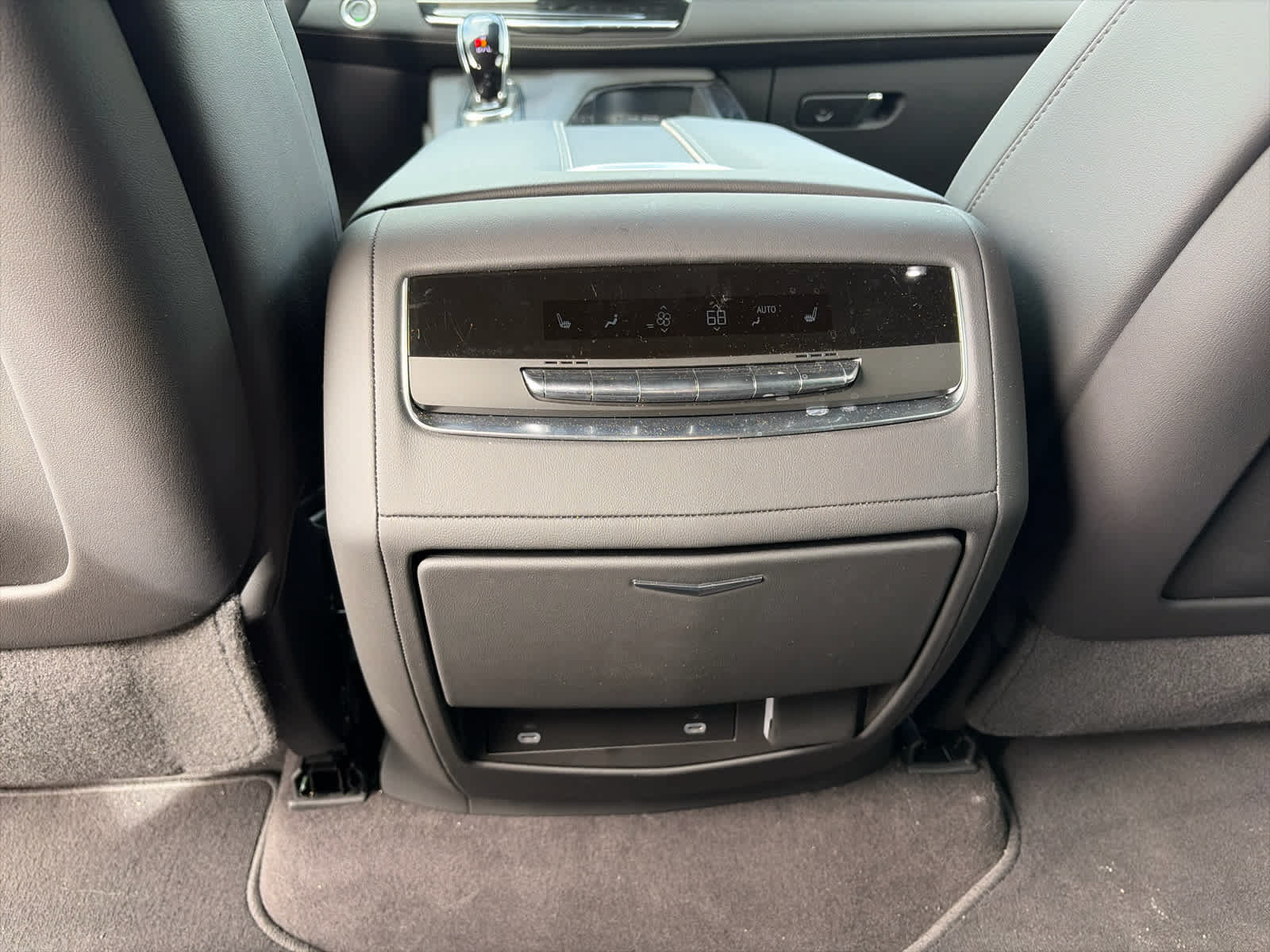 Certified 2024 Cadillac Escalade Sport w/ Touring Package AWD/4WD image 11