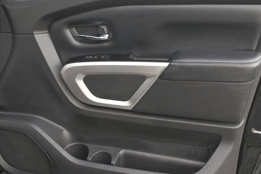 Used 2019 Nissan Titan PRO-4X image 18