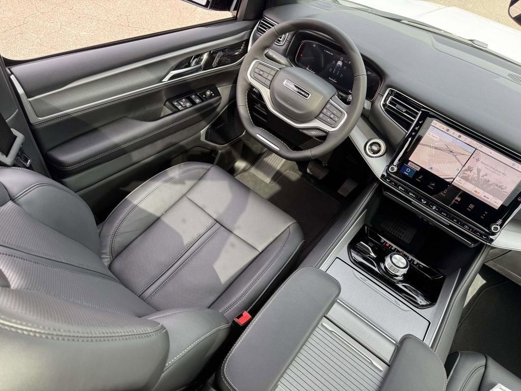 New 2026 Jeep Grand Wagoneer 4WD image 27