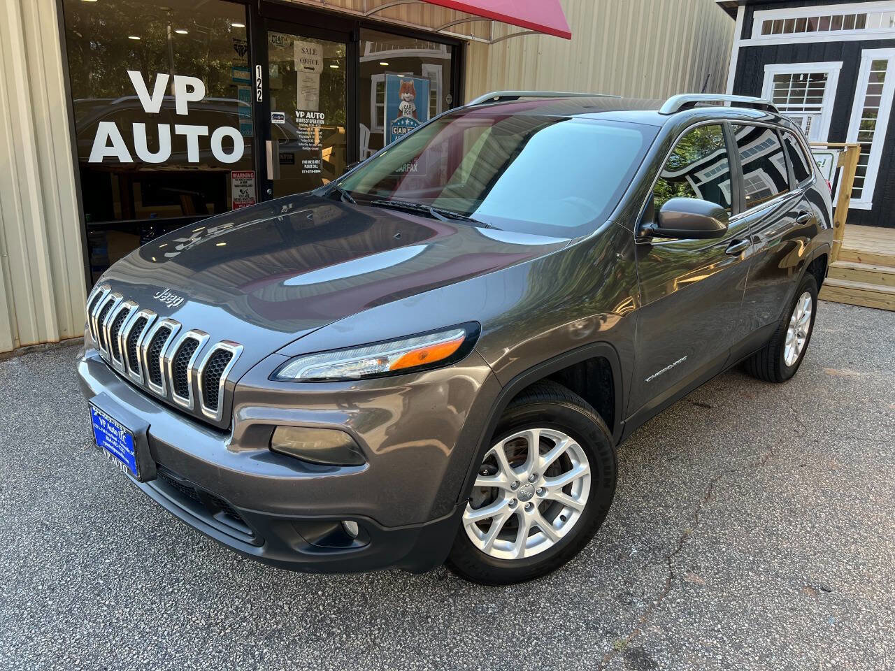 Used 2014 Jeep Cherokee Latitude image 1