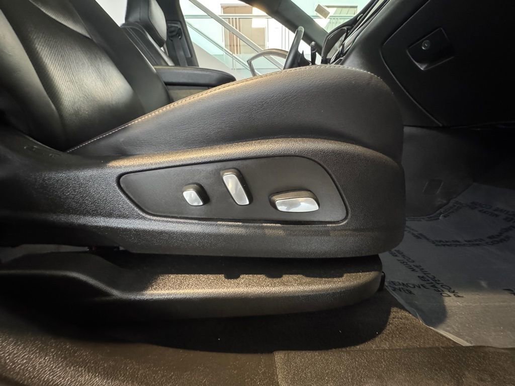 Used 2022 Cadillac XT6 Premium Luxury AWD/4WD image 26