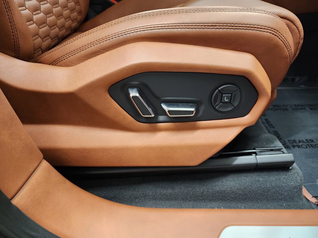 Used 2022 Lamborghini Urus image 37