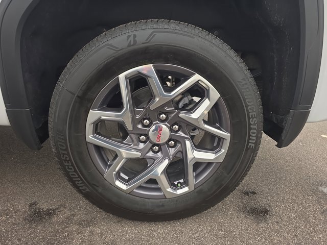 Used 2024 GMC Sierra 1500 SLT w/ SLT Convenience Package image 33