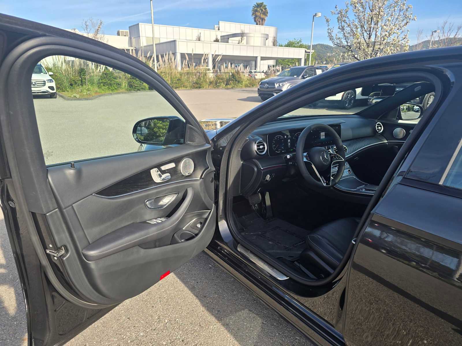 Used 2023 Mercedes-Benz E 450 4MATIC Sedan image 21