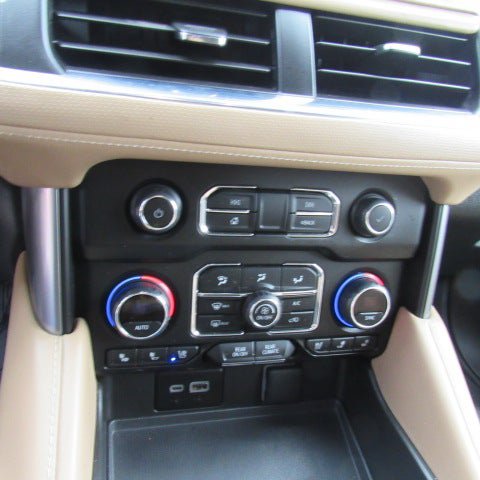 Used 2024 Chevrolet Suburban Premier AWD/4WD image 25