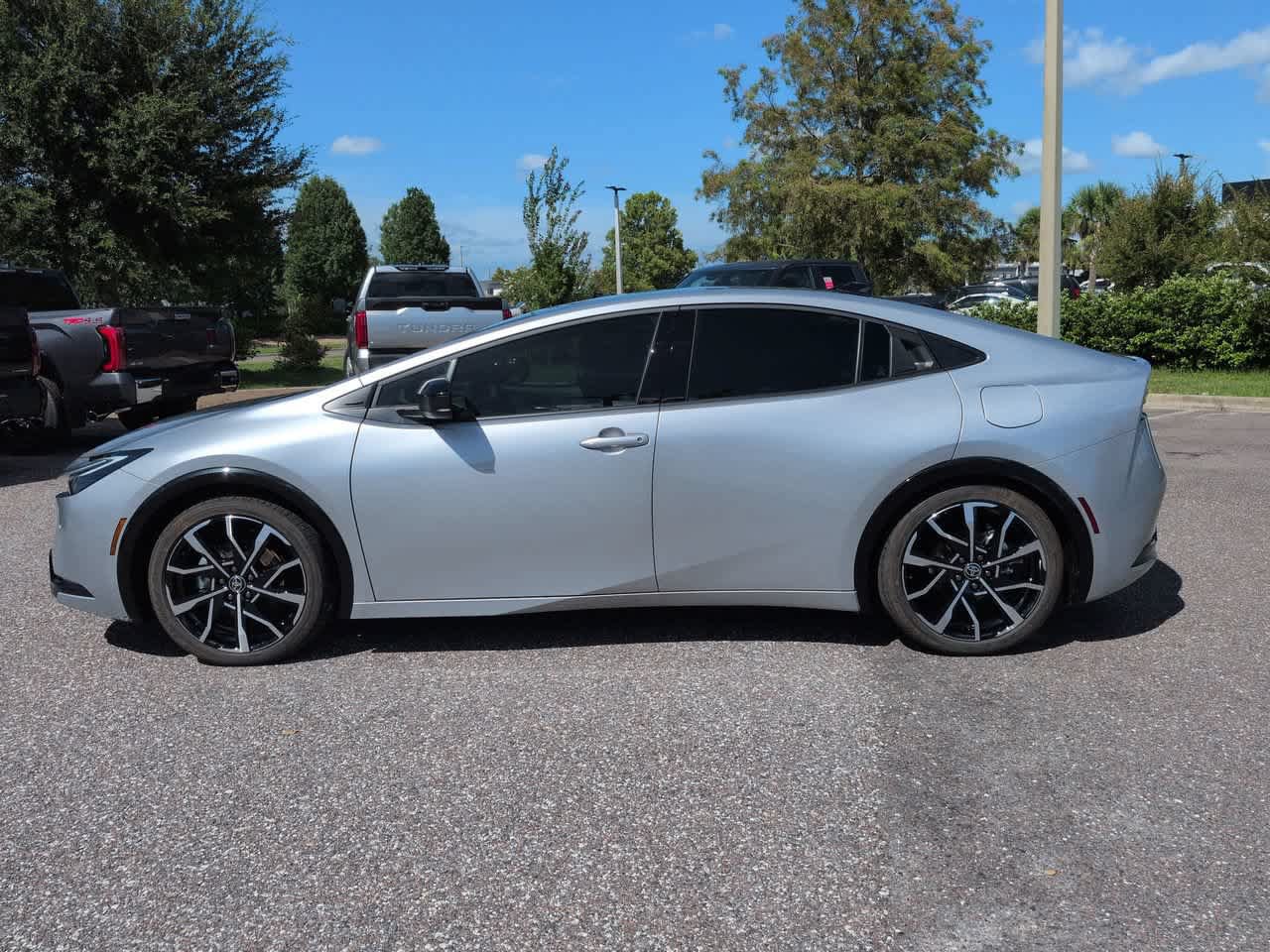 Certified 2026 Toyota Prius Plug-In Hybrid FWD image 3