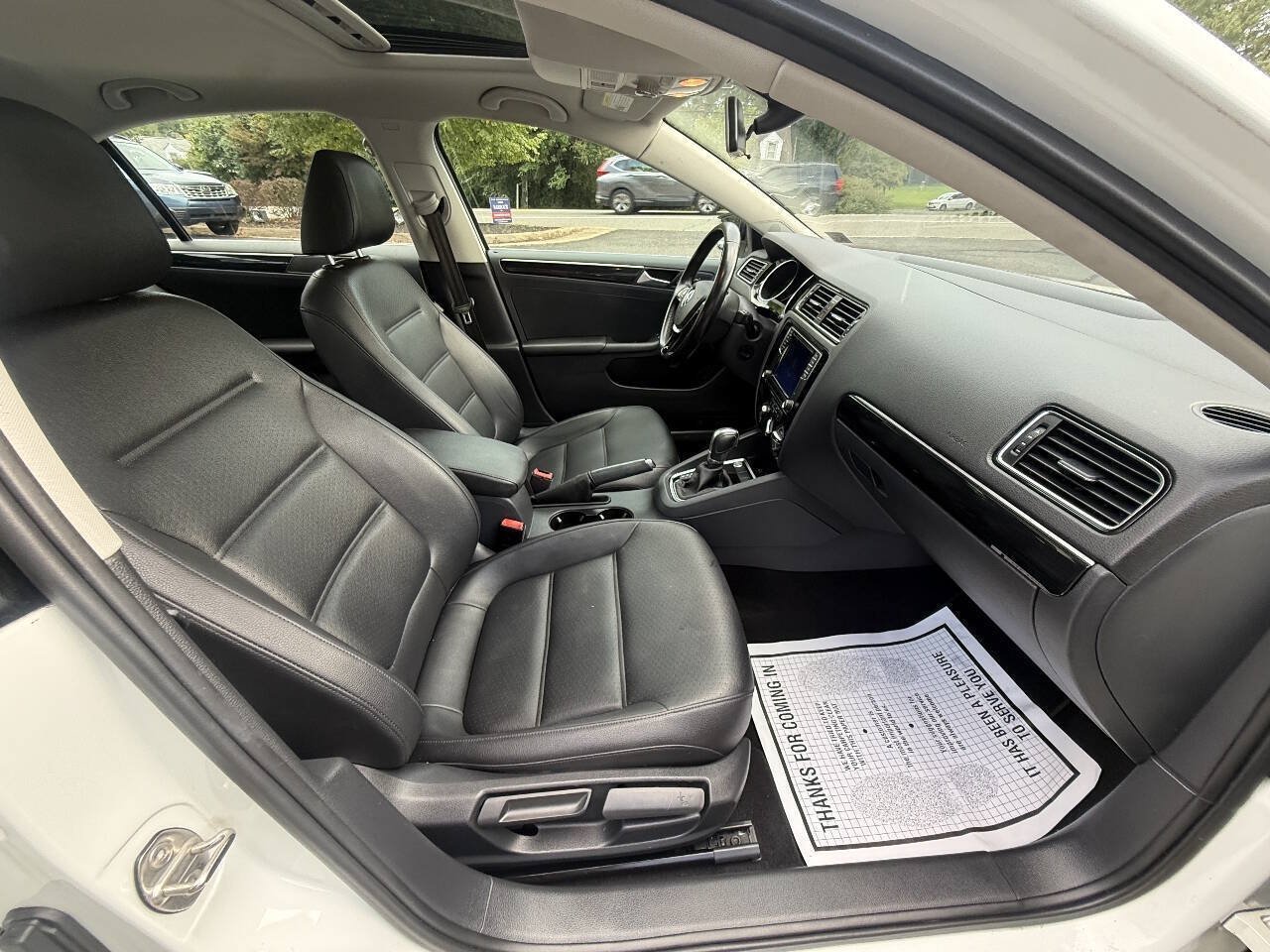 Used 2016 Volkswagen Jetta SEL w/ Lighting Package FWD image 17
