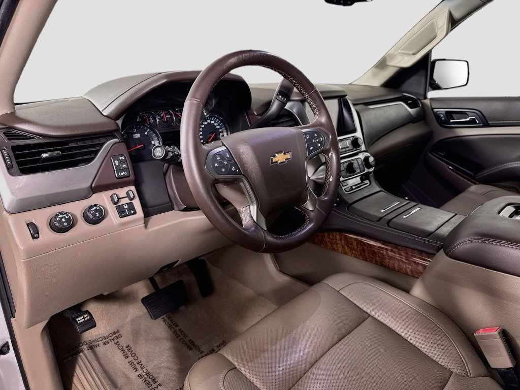Used 2019 Chevrolet Suburban Premier w/ Max Trailering Package AWD/4WD image 18