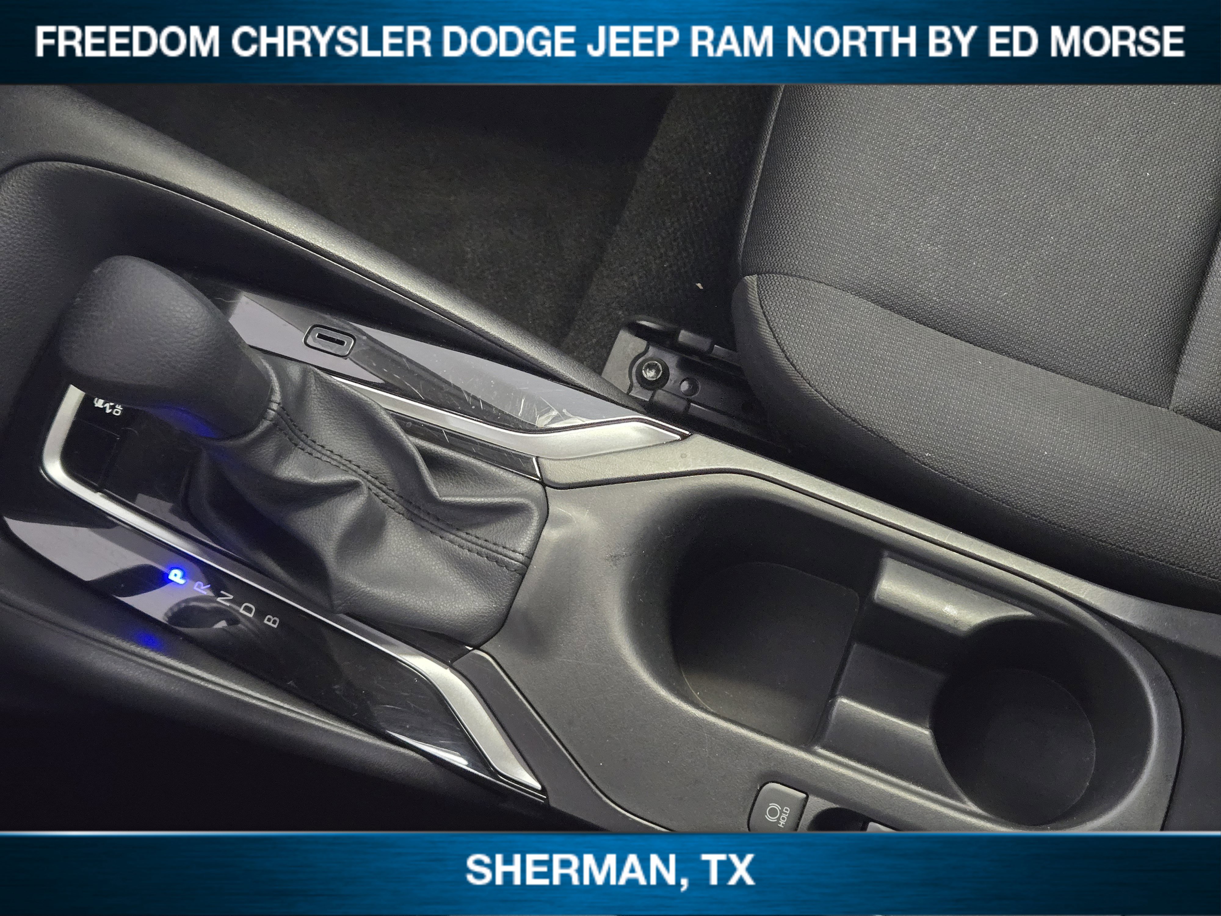 Used 2025 Toyota Corolla LE image 14