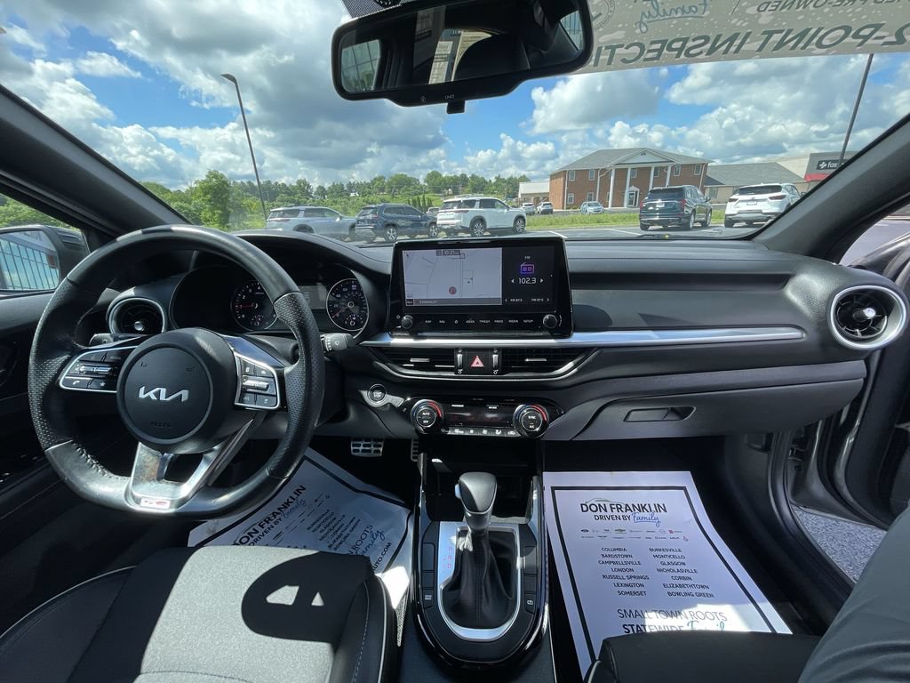 Used 2022 Kia Forte GT-Line w/ GT-Line Technology Package FWD image 9