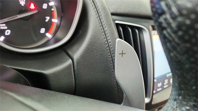 Used 2020 Maserati Levante S image 43