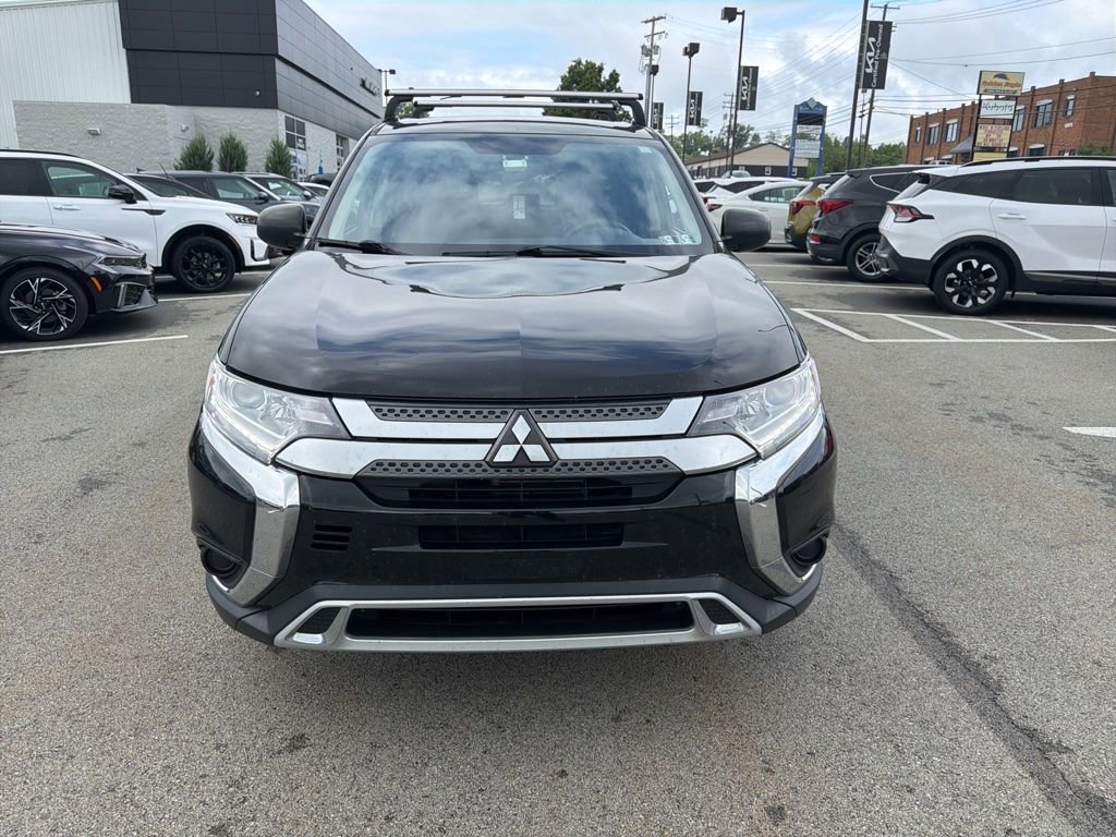 Used 2020 Mitsubishi Outlander ES AWD/4WD image 2