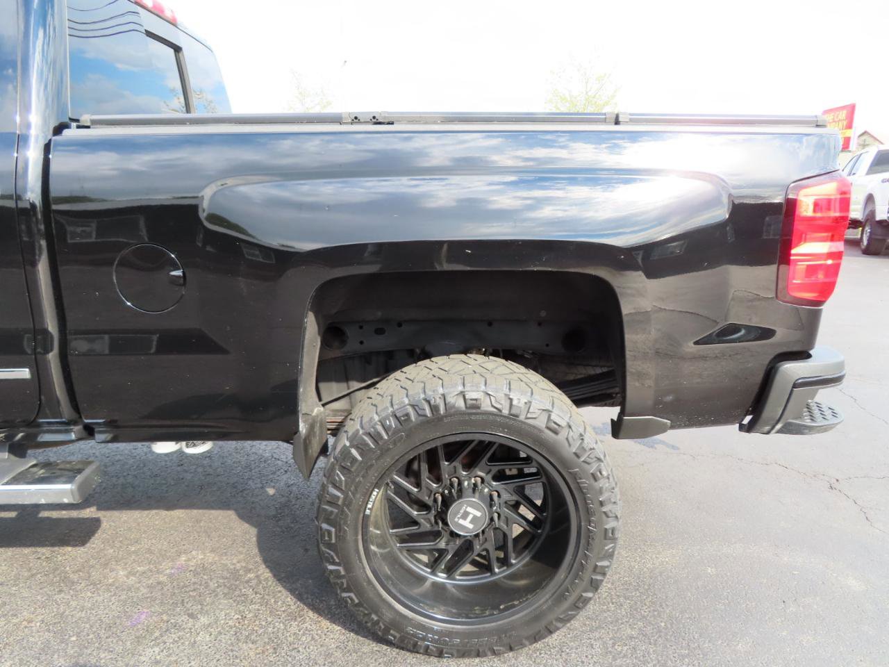 Used 2015 Chevrolet Silverado 2500 High Country w/ Duramax Plus Package AWD/4WD image 13