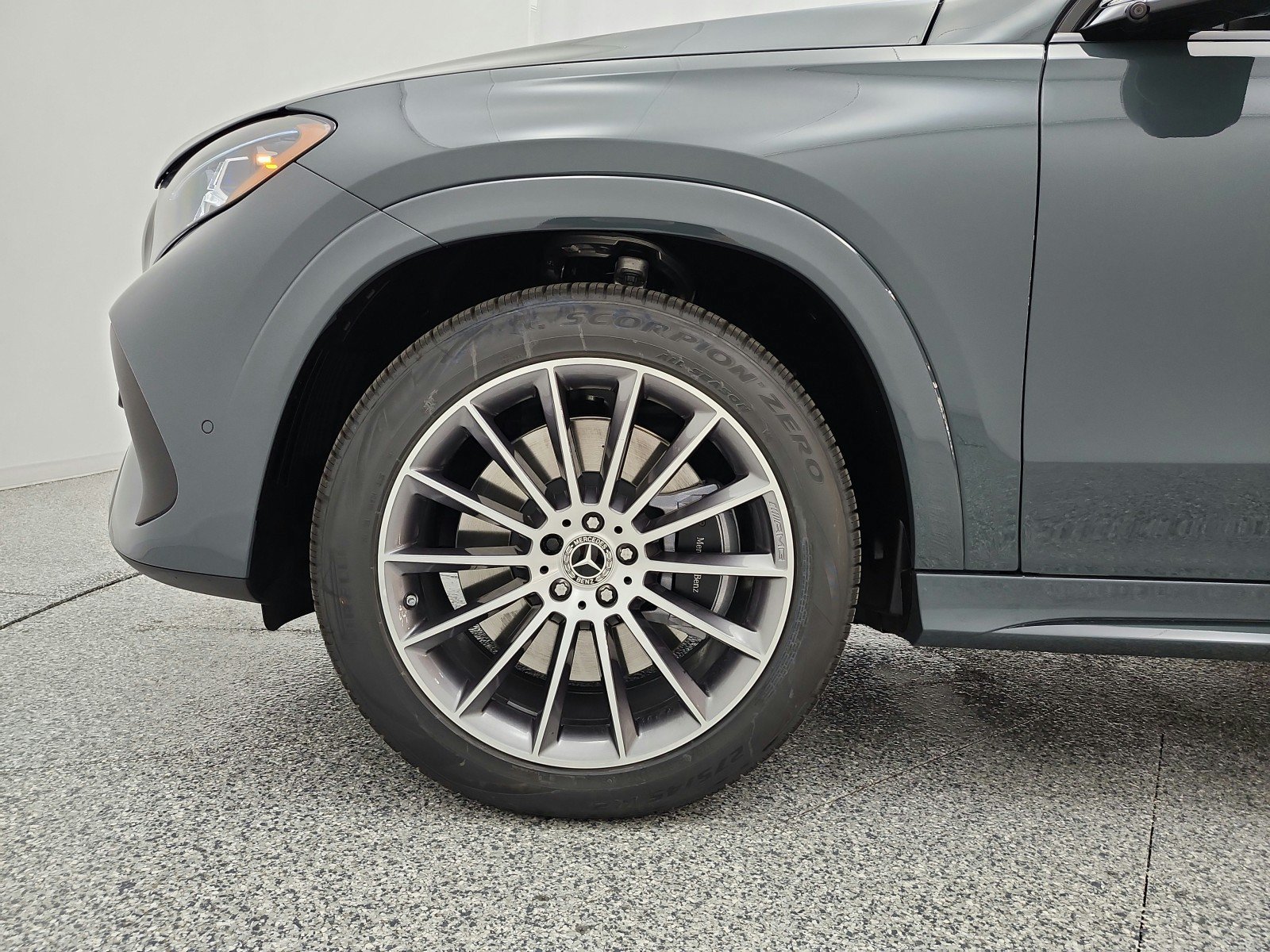 New 2027 Mercedes-Benz GLE 450 4MATIC image 13