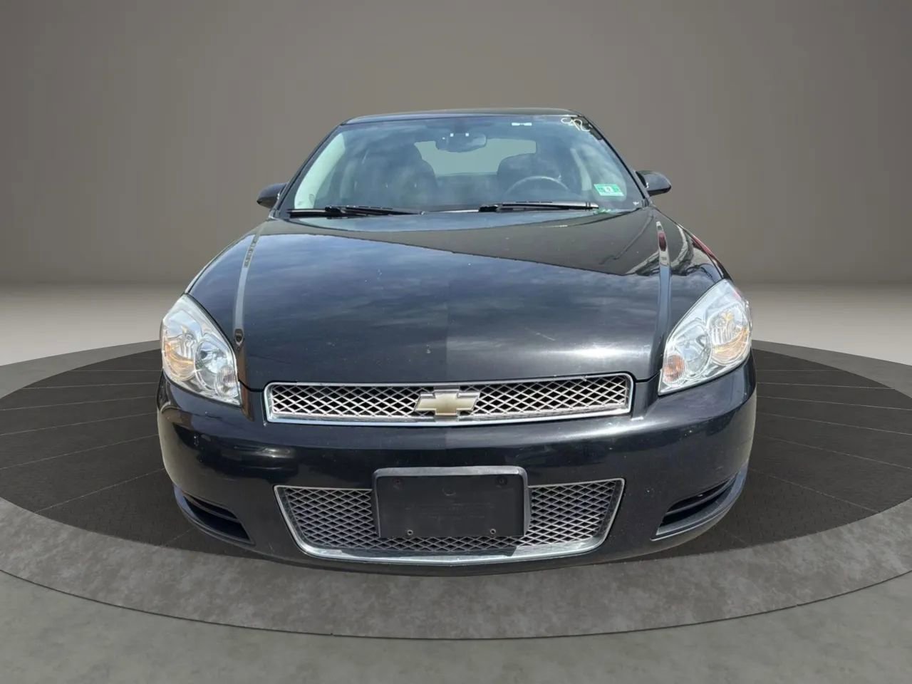 Used 2016 Chevrolet Impala LT image 2