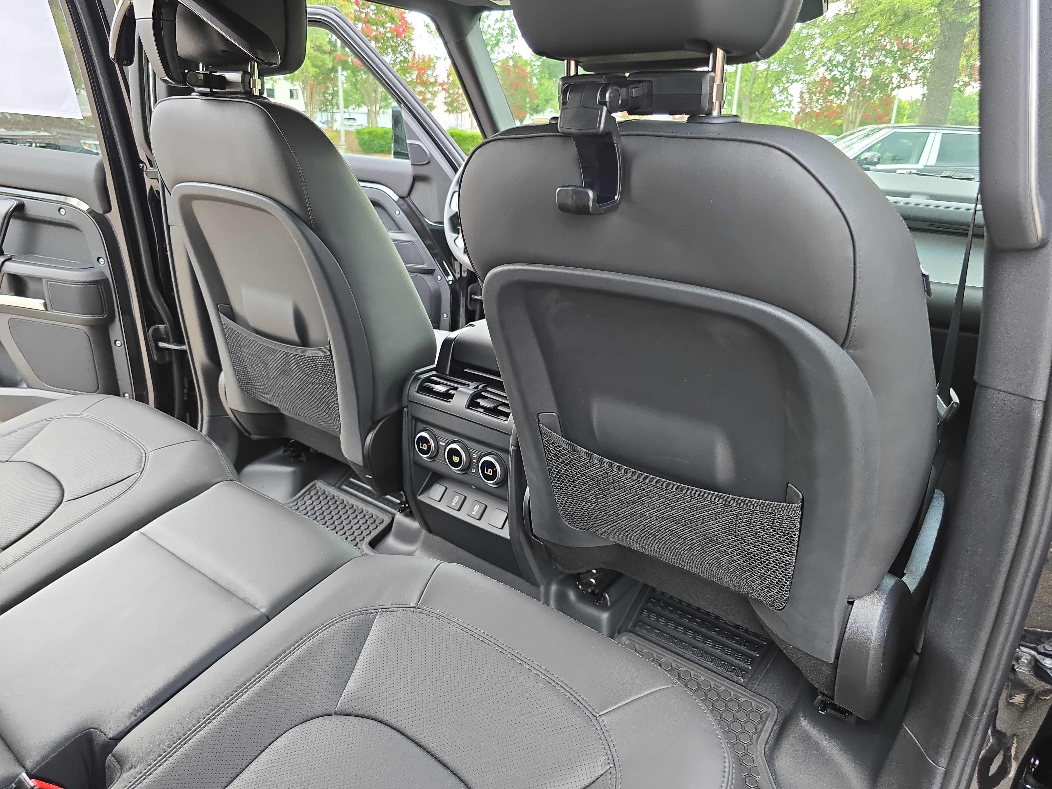 New 2026 Land Rover Defender 110 X-Dynamic SE AWD/4WD image 11