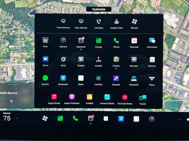 Used 2021 Tesla Model S Plaid image 14