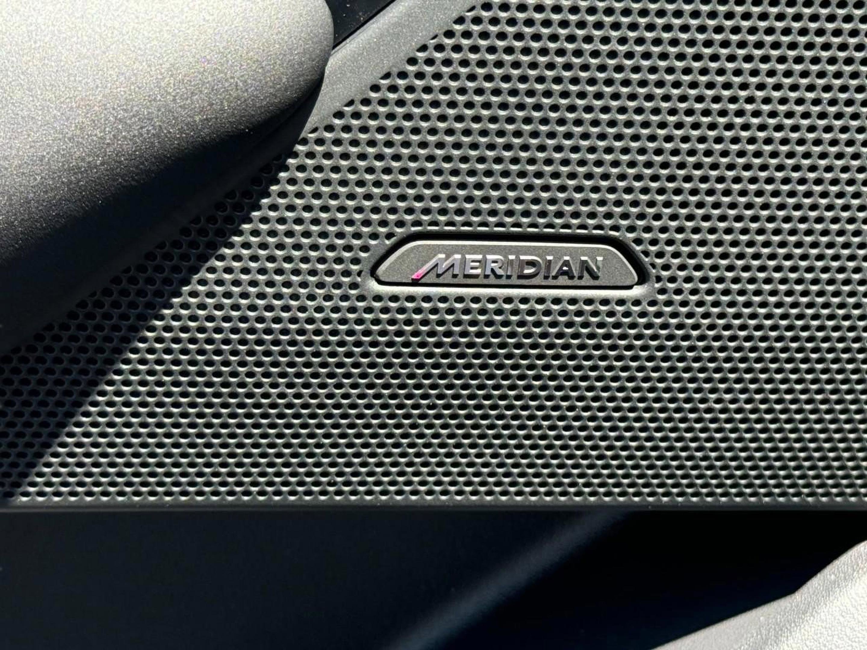 Used 2026 Land Rover Range Rover Velar Dynamic SE image 22