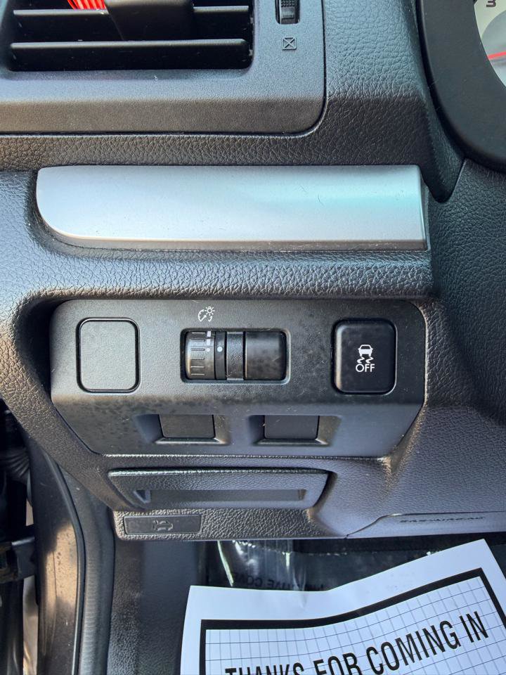 Used 2013 Subaru Impreza 2.0i Premium w/ All-Weather Pkg AWD/4WD image 30