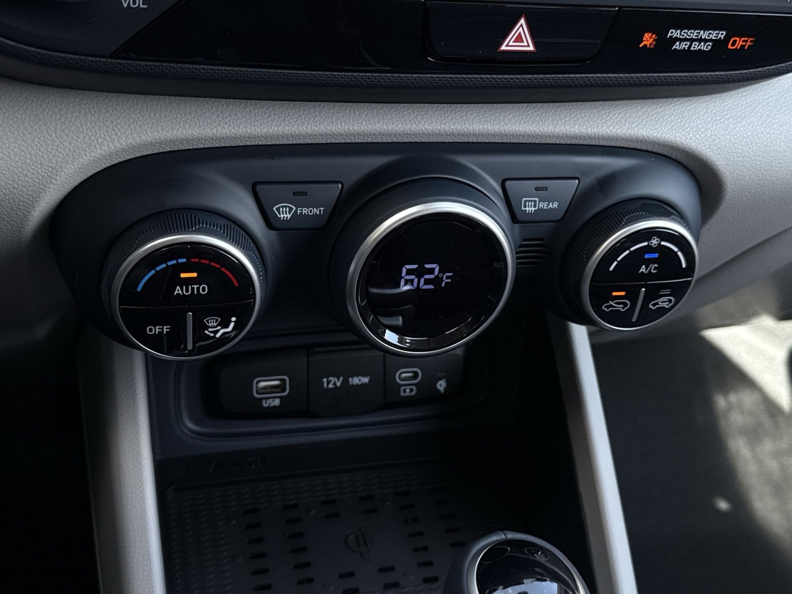 New 2026 Hyundai Venue SEL FWD image 20