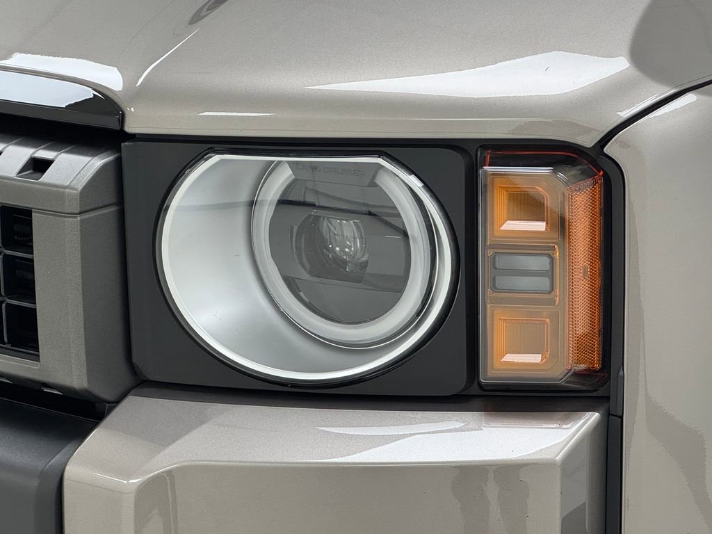 Used 2024 Toyota Land Cruiser image 35