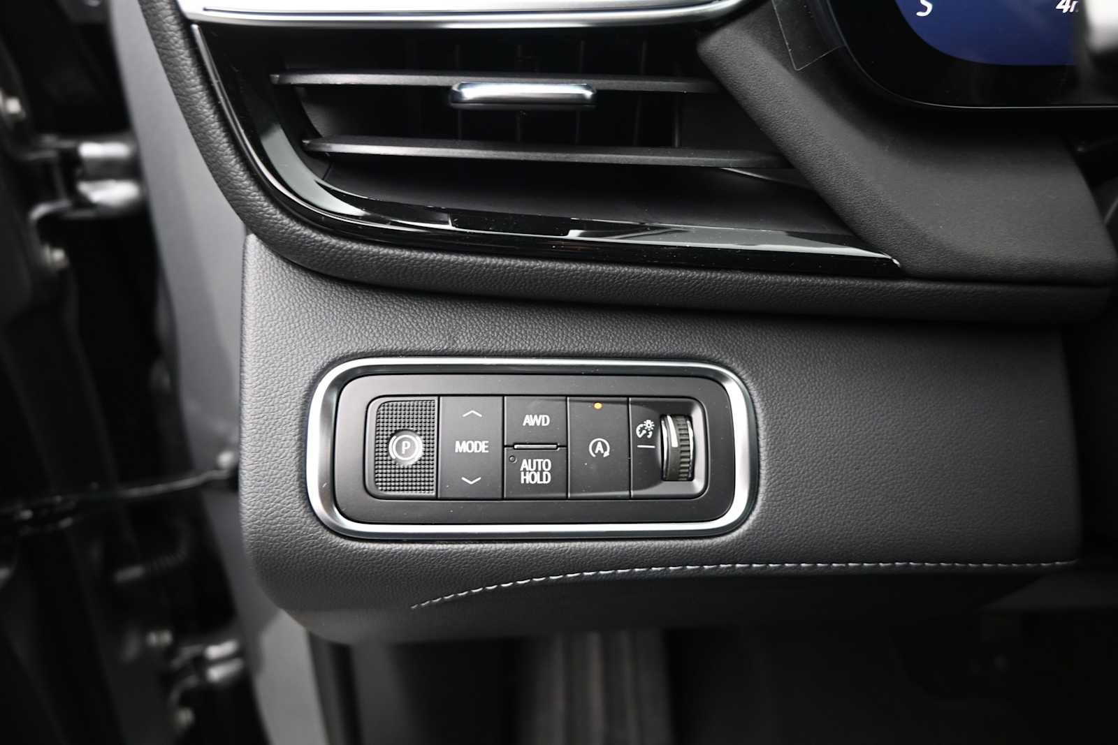 New 2027 Buick Enclave Sport Touring w/ Power Package AWD/4WD image 16