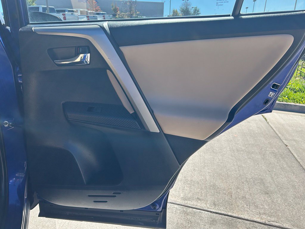 Used 2014 Toyota RAV4 Limited AWD/4WD image 27