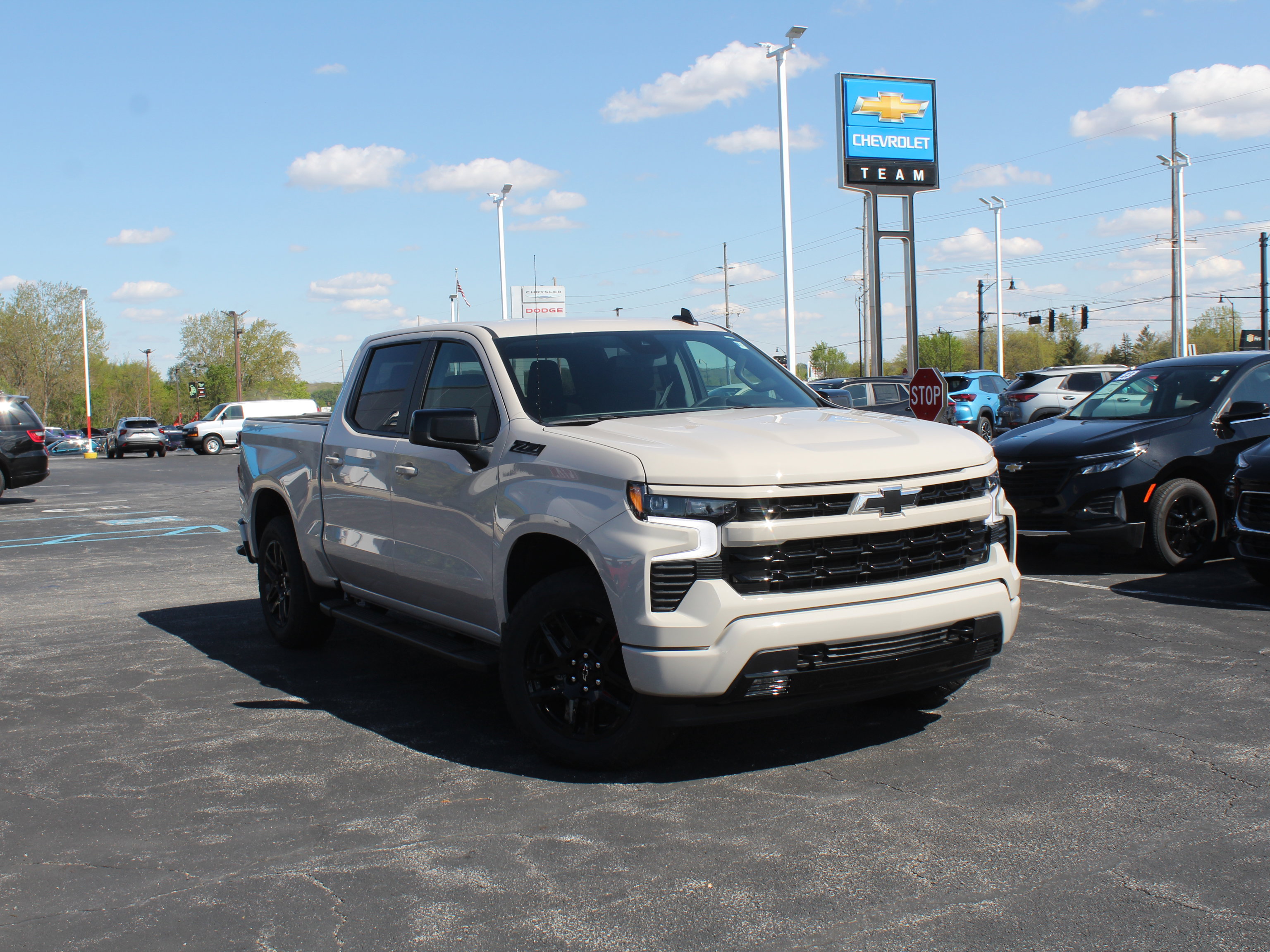 New 2026 Chevrolet Silverado 1500 RST w/ True North Edition Plus AWD/4WD image 2