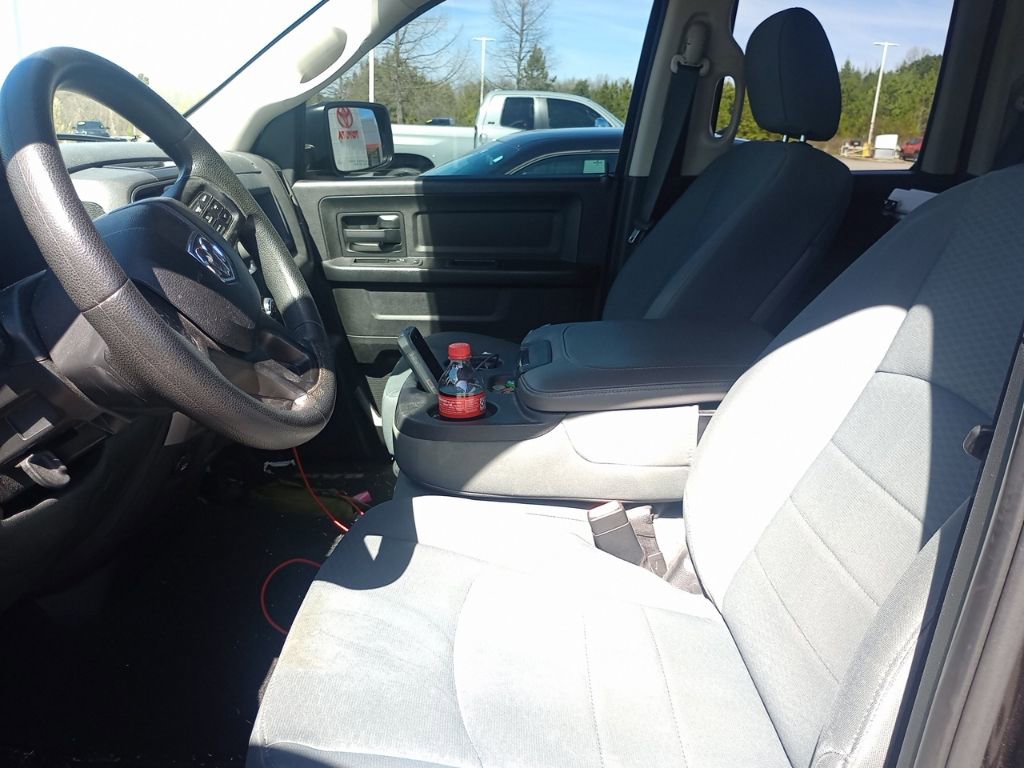 Used 2015 RAM 1500 Express w/ Black Ram 1500 Express Group image 12