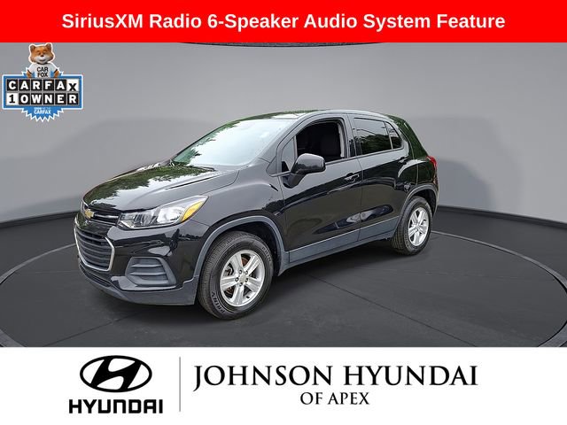 Used 2022 Chevrolet Trax LS w/ Tint and Cruise Package AWD/4WD image 4