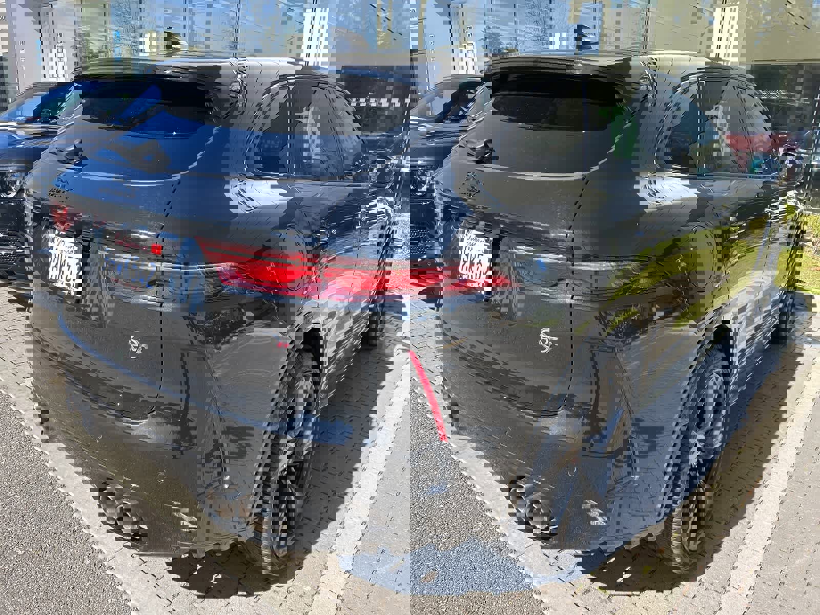 Used 2022 Jaguar F-PACE SVR image 2