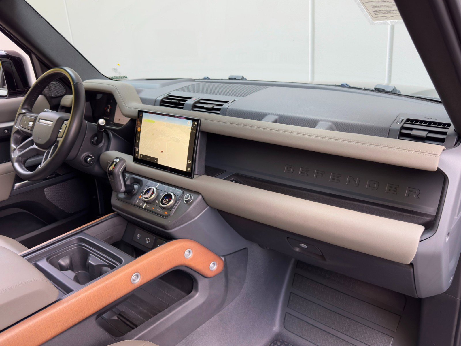 Used 2023 Land Rover Defender 110 X image 14