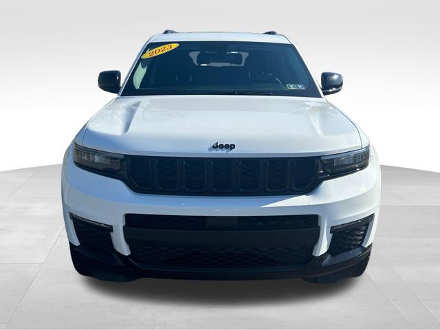 Used 2023 Jeep Grand Cherokee L Limited w/ Black Appearance Package AWD/4WD image 9