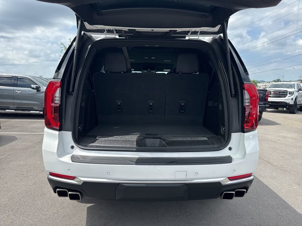 Used 2025 GMC Yukon Denali AWD/4WD image 30