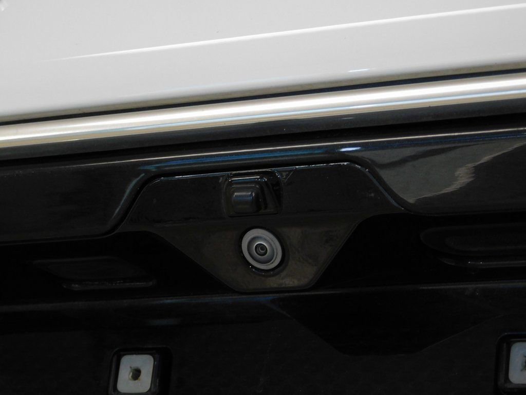 Used 2022 Jeep Grand Wagoneer Series II w/ Convenience Group III image 91