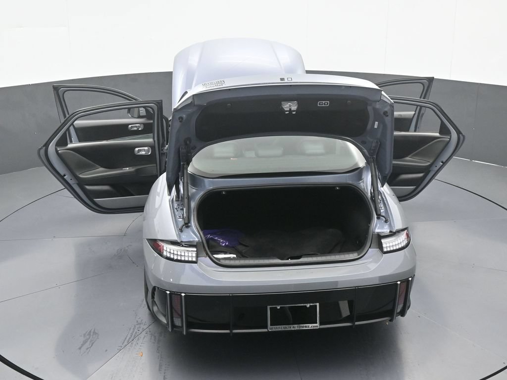 Used 2025 Hyundai Ioniq 6 SEL RWD image 65